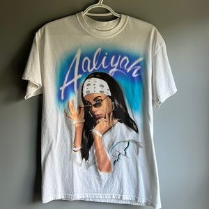 Men’s Oversized Aaliyah T Shirt